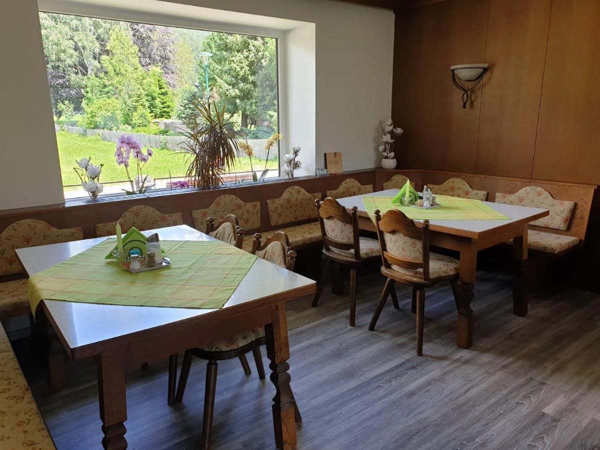 Haus Bergblick Fruehstueckspension Oberort Ngoại thất bức ảnh